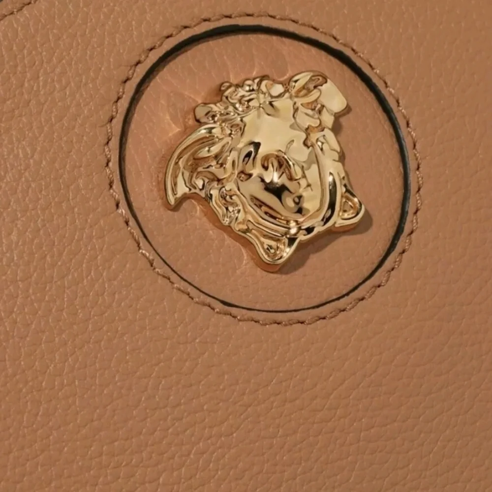 VERSACE Medusa Wristlet Zip Clutch Caramel Leather Pouch with Dust Bag & COA - Picture 7 of 9